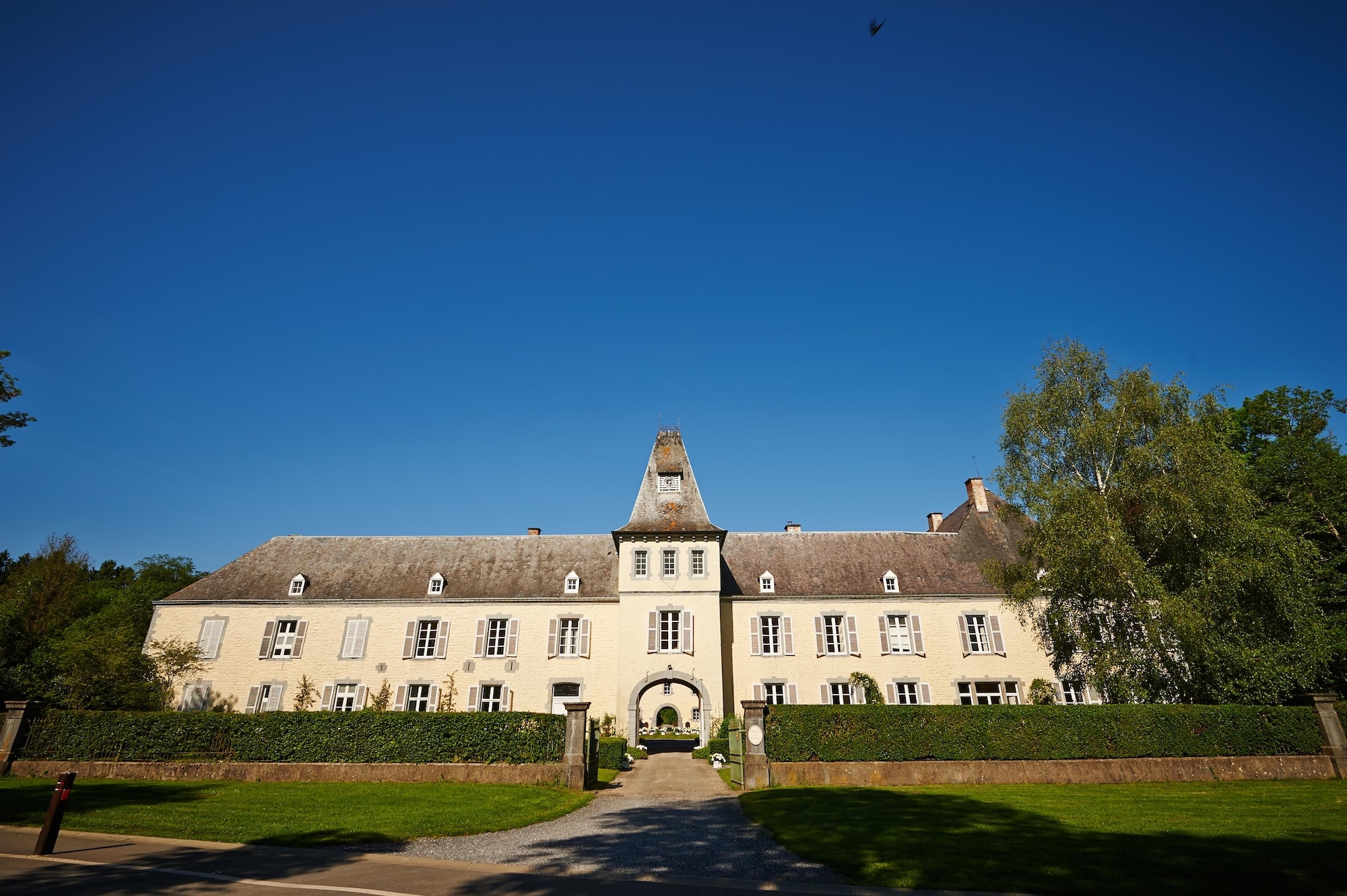 Château de Resteigne Background